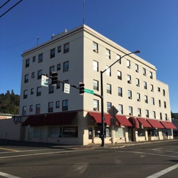 Oregon Senior Section 8 Sale - Roseburg - Oregon - HAP Contract